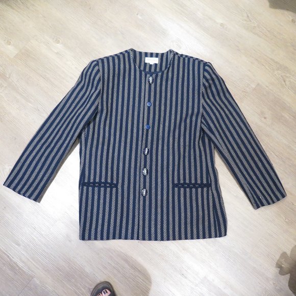 Pure Virgin Wool Vintage Coat - Picture 8 of 14